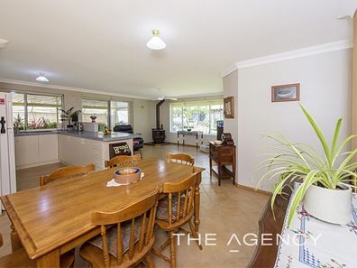 32 Timbermill Crescent, Broadwater WA 6280