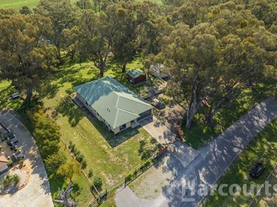 30 Thomasfield Place, Ravenswood WA 6208