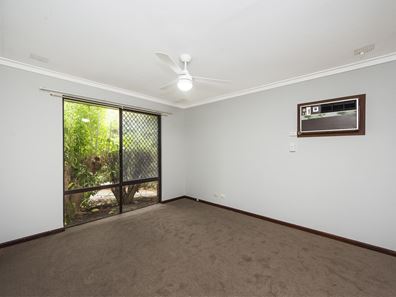 13 Carleton Crescent, Forrestfield WA 6058