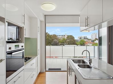 10/2 Douro Place, West Perth WA 6005