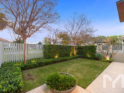 4 Third Avenue, Applecross WA 6153