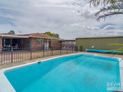 8 Hacking Place, Padbury WA 6025