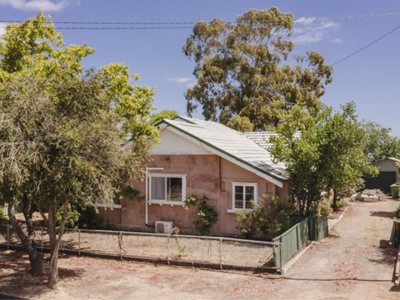 21 Northwood  Street, Narrogin