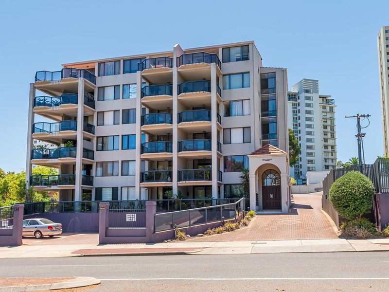 3/134 MILL POINT ROAD, South Perth WA 6151