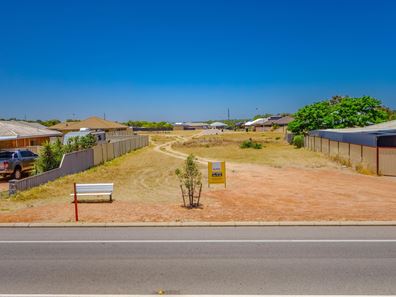 78A Chapman Valley Rd, Waggrakine WA 6530