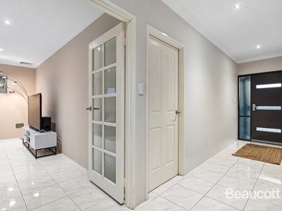 3 Ringmer Way, Westminster WA 6061