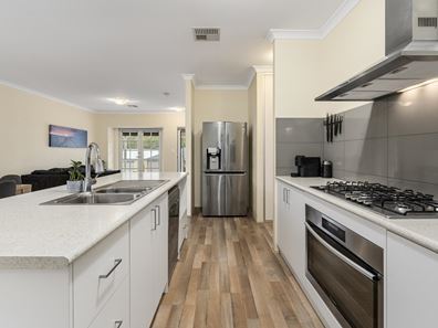 3 Wilkes Loop, Baldivis WA 6171