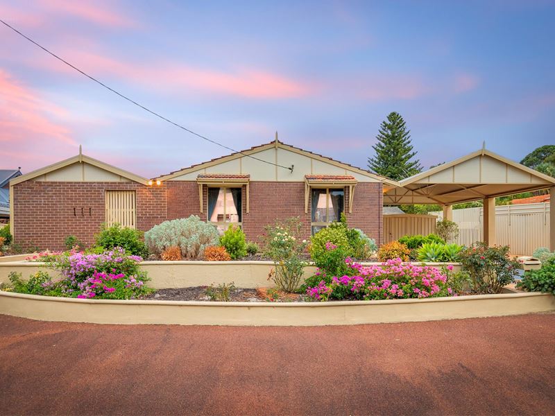 27 Blackburne Drive, Kelmscott WA 6111