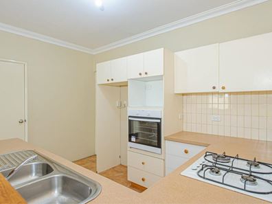 4/54 Loton Avenue, Midland WA 6056