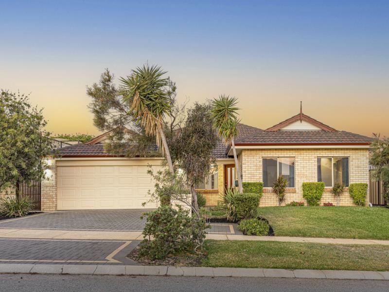12 Longleaf Drive, Clarkson WA 6030