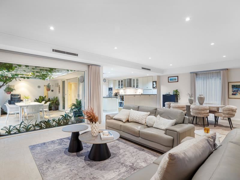 10 Kitchener Street, Nedlands
