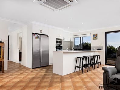 35 Bellimos Drive, Wandina WA 6530