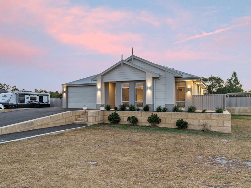 93 Rangeview Loop, Serpentine