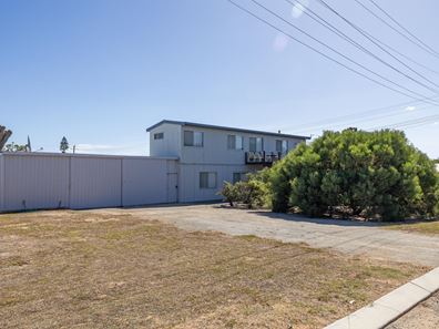 17 McGilp Street, Green Head WA 6514