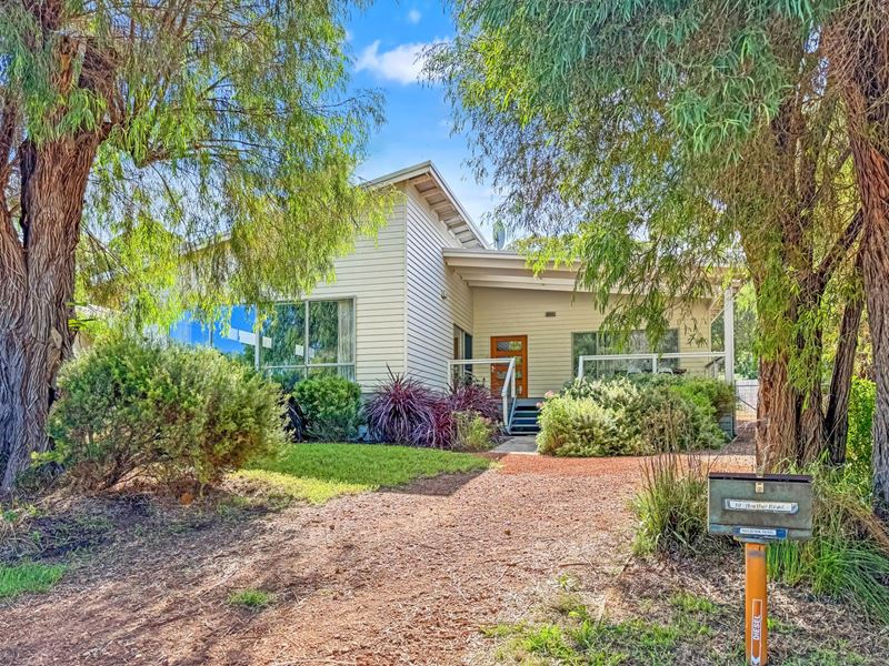 10 Heather Road, Denmark WA 6333