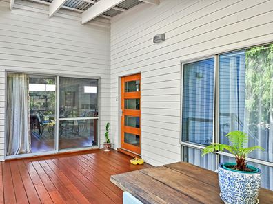 10 Heather Road, Denmark WA 6333