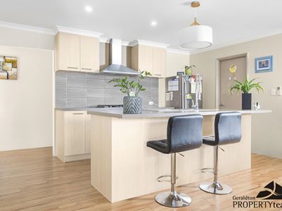 7 Stormking Loop, Wandina WA 6530
