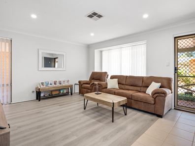 4/15-17 Burton Place, West Lamington WA 6430