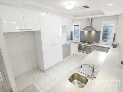 24 Wishart Loop, Wanneroo WA 6065