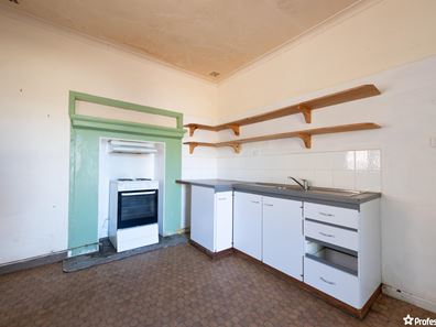 10 Shenton Street, Geraldton WA 6530
