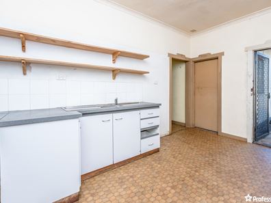 10 Shenton Street, Geraldton WA 6530