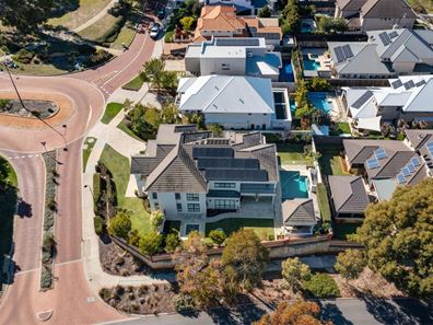 35 Van Kleef Circuit, Mount Claremont WA 6010