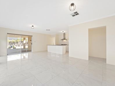 4 Crystal Terrace, Wellard WA 6170