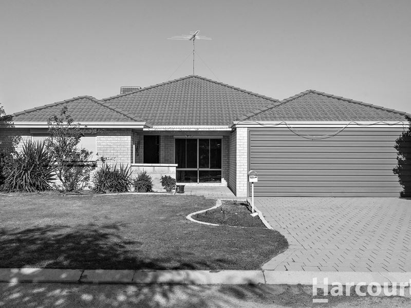 15 Ferncliffe Parkway, Meadow Springs WA 6210