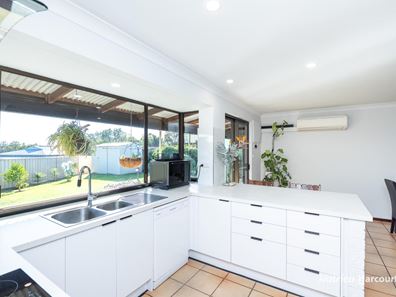 2 Old Mooliabeenee Road, Gingin WA 6503