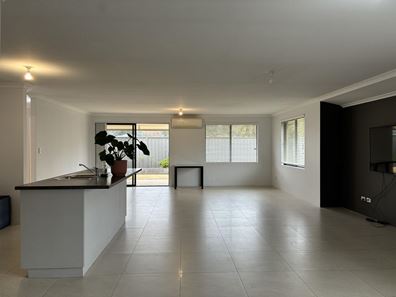 21 Narran Street, Hilbert WA 6112