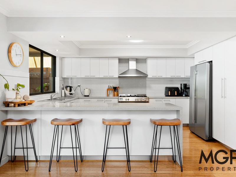 15A Norma Road, Alfred Cove WA 6154