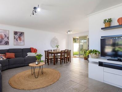 5 Burrowa Street, Armadale WA 6112