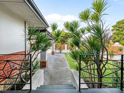 85 Moulden Avenue, Yokine WA 6060