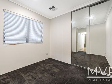 8 Botanical Place, Kardinya WA 6163