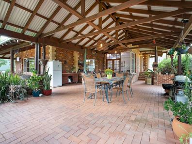 149 Versteeg Grove, Martin WA 6110