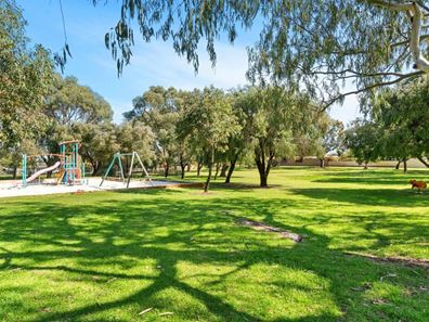 1/6a Scalby Street, Scarborough WA 6019