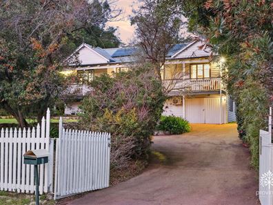 6 Mofflin Avenue, Darlington WA 6070