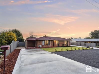 10 Lovegrove Court, Byford WA 6122