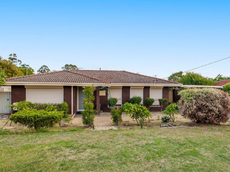 22 Burgland Drive, Girrawheen WA 6064