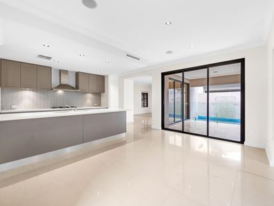 2/29 Strickland Street, South Perth WA 6151