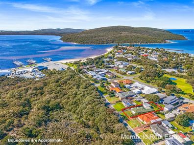 17 Swarbrick Street, Emu Point WA 6330