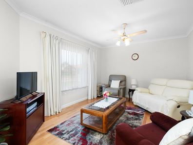 1/7 The Glen, Erskine WA 6210