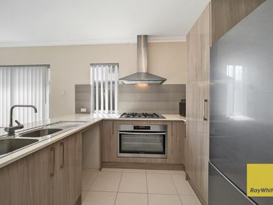 17 Pekin Pass, Southern River WA 6110