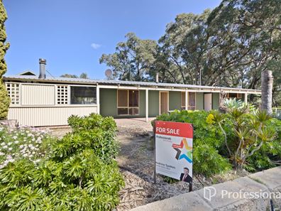 2 Orchard Place, Myalup WA 6220
