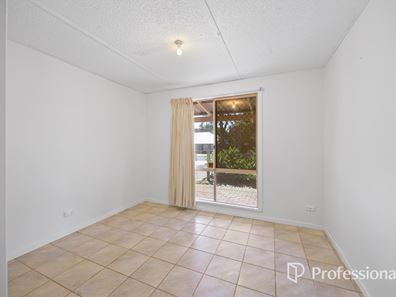 2 Orchard Place, Myalup WA 6220