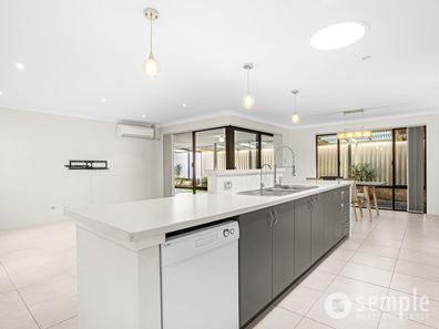 18 Bhutan Street, Aubin Grove WA 6164