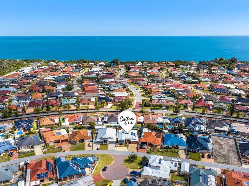25 Sainte Maxime Avenue, Port Kennedy WA 6172