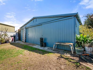 19 Hopkins Place, Waikiki WA 6169