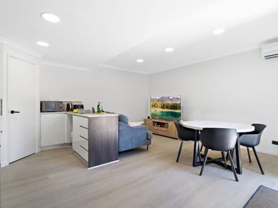 4/90 Cooper Street, Mandurah WA 6210
