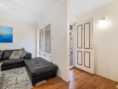 4/31 Third Avenue, Kelmscott WA 6111